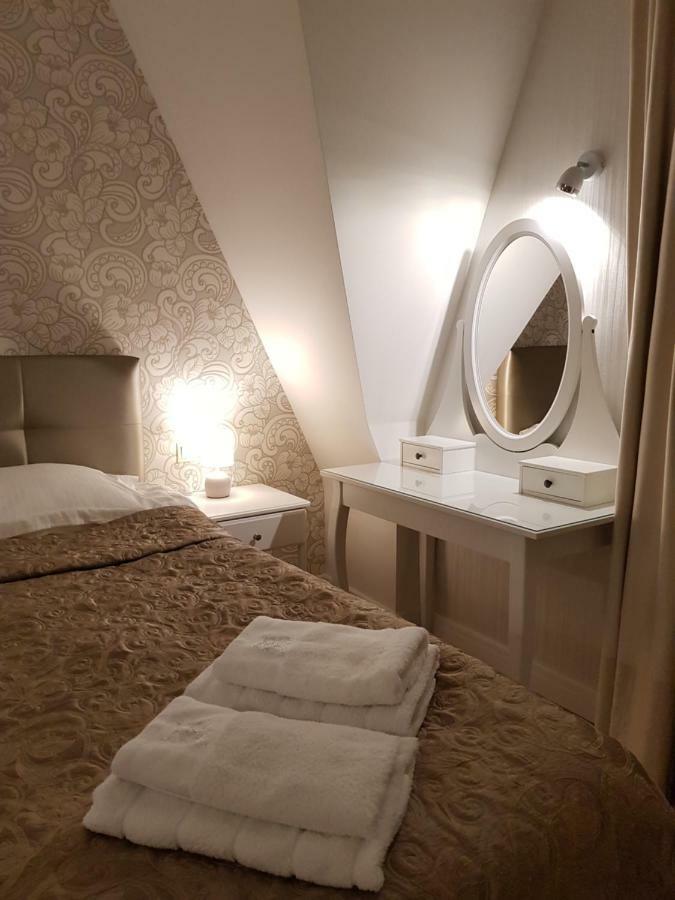 Apartman St. Vladimir Kirche Apartment Marianske Lazne Exterior photo